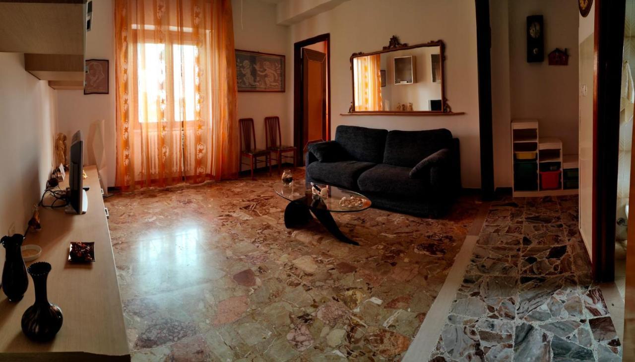 Sunshinehouse Casa Vacanze Ischitella Exterior photo